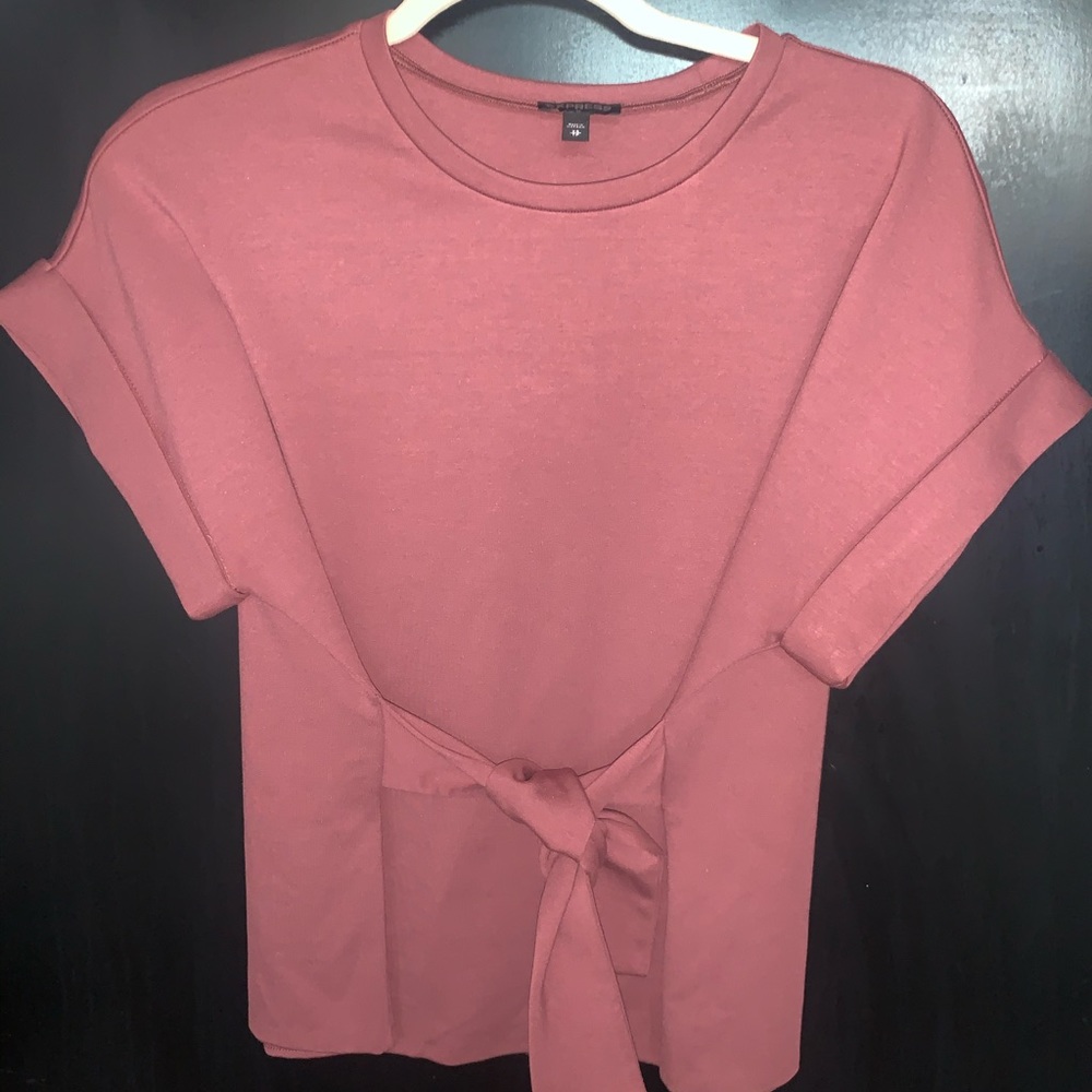 Express shirt with tie